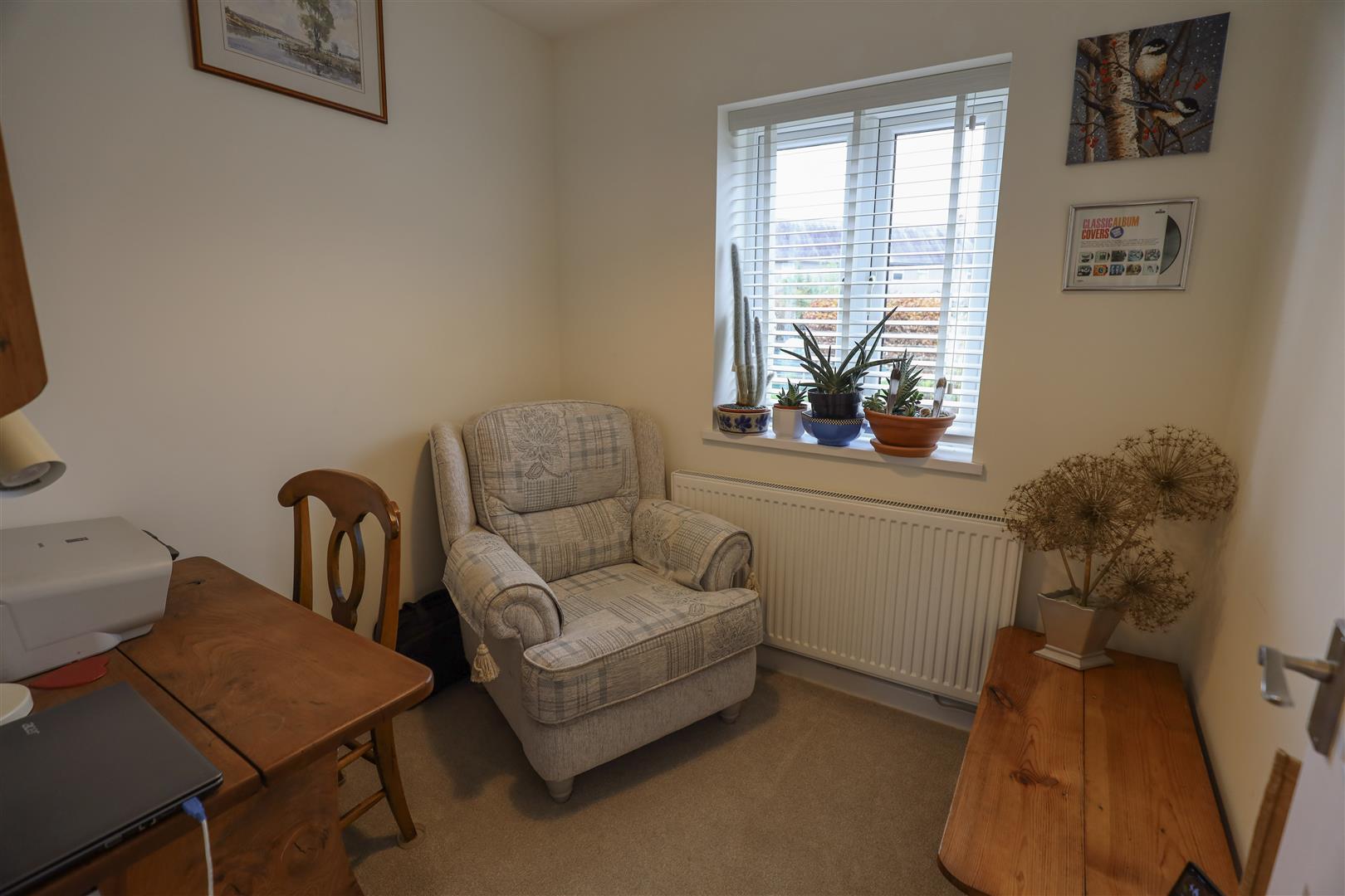 10 Ewenny Road, Wick, Nr Cowbridge, Vale of Glamorgan, CF71 7QA